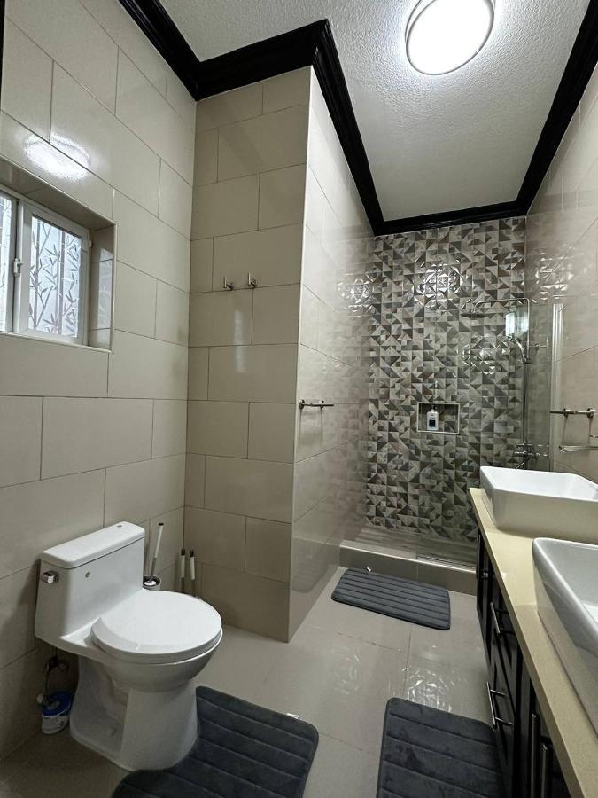 Brand New Pool Manor Park With Wifi Centrally-Located Kingston Exterior photo